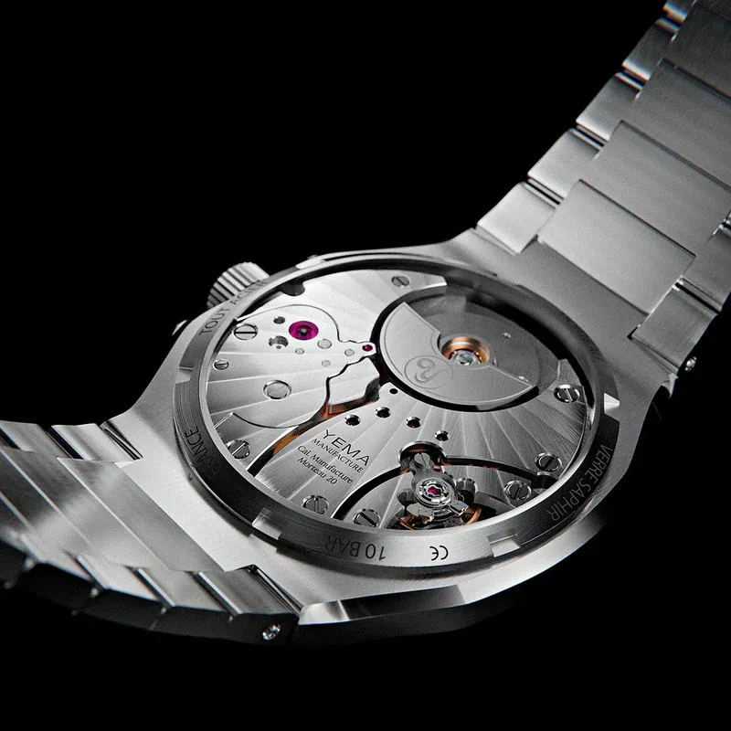 WT Cmm20 Caseback 01 W1200